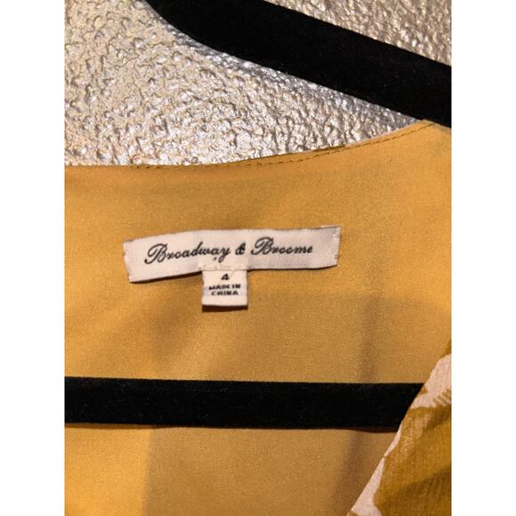 Broadway & Broome Boho CottageCore Hippie Tan White Floral 100% Silk Dress - Picture 8 of 10